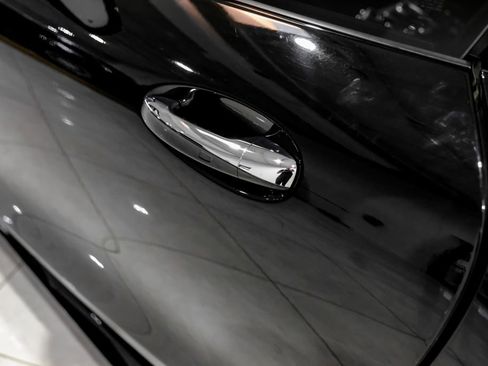 Used 2018 Mercedes-Benz AMG GT C w/ AMG Interior Night Package image 34