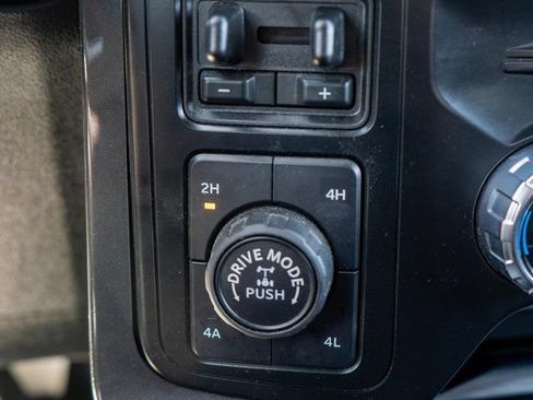 Used 2023 Ford F150 Lariat w/ Equipment Group 502A High AWD/4WD image 31