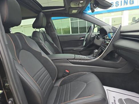 Used 2020 Toyota Avalon Touring w/ Advanced Safety Package image 13