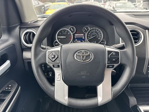 Used 2016 Toyota Tundra SR5 w/ SR5 Upgrade Package image 13