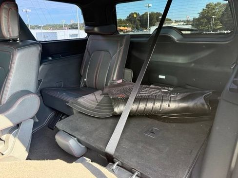 Used 2024 Ford Expedition Limited AWD/4WD image 15