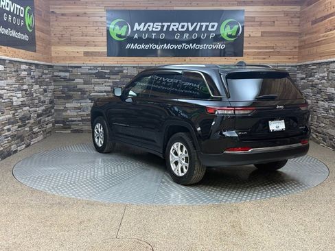 Used 2023 Jeep Grand Cherokee Limited w/ Luxury Tech Group II image 7