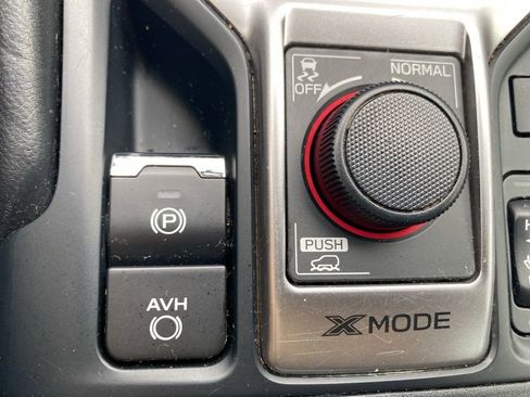 Used 2022 Subaru Forester Premium AWD/4WD image 34