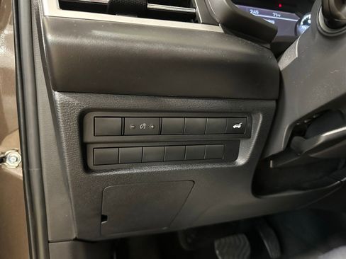 Used 2022 Mitsubishi Outlander SEL image 22