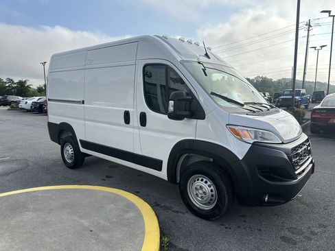 New 2025 RAM ProMaster 1500 w/ Convenience Group FWD image 5