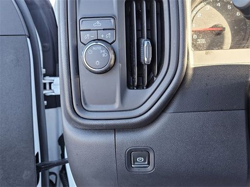 Used 2020 Chevrolet Silverado 1500 Custom w/ Custom Value Package image 24