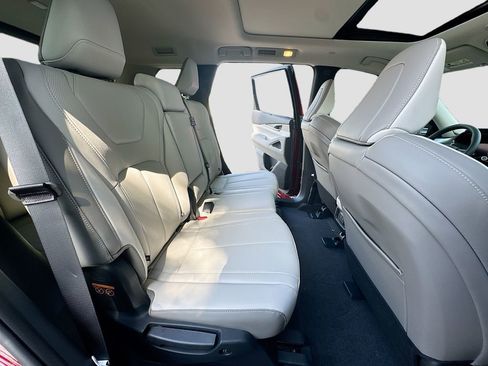 Certified 2026 INFINITI QX60 Luxe w/ Cargo Package image 32