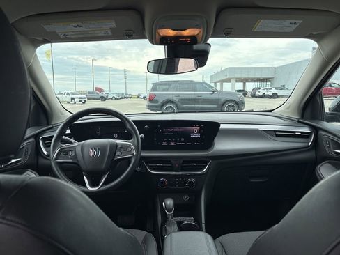 Used 2025 Buick Encore GX Preferred image 25
