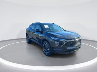 Used 2025 Chevrolet Trax RS w/ Sunroof Package video 2