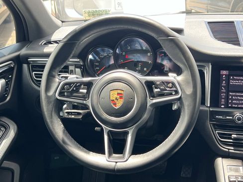 Used 2021 Porsche Macan AWD/4WD image 8