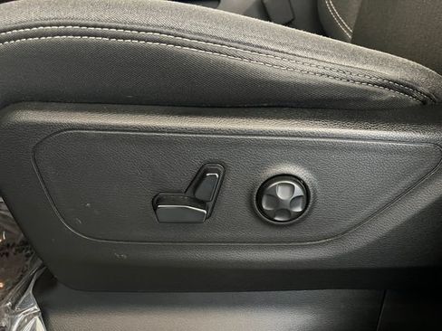 Used 2019 RAM 1500 Big Horn RWD image 28