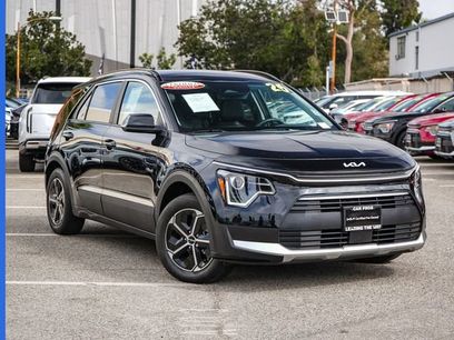 Certified 2025 Kia Niro EX