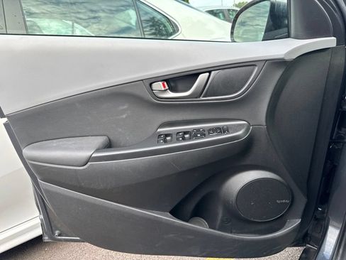 Used 2019 Hyundai Kona Ultimate FWD image 9