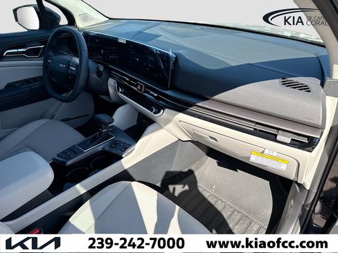 New 2026 Kia Sportage SX image 15