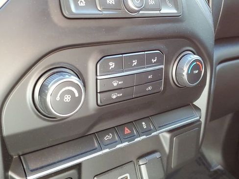 Used 2021 Chevrolet Silverado 2500 Custom w/ Custom Value Package image 29