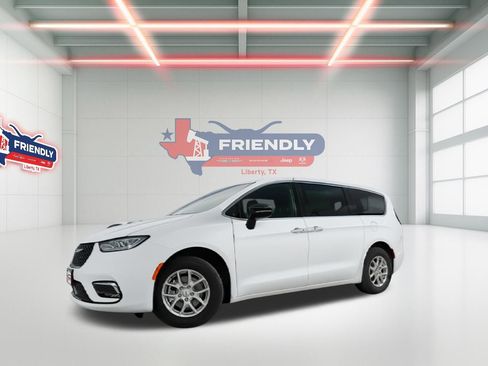 New 2026 Chrysler Pacifica Select image 32