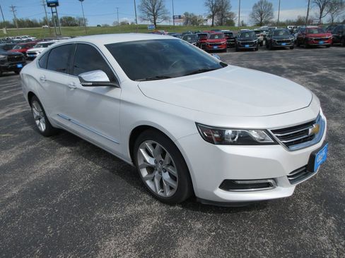 Used 2016 Chevrolet Impala LTZ w/ Enhanced Convenience Package image 7