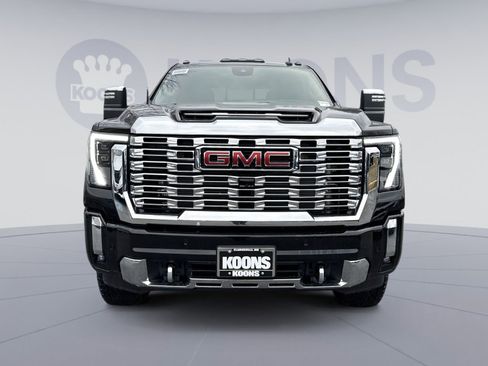 New 2026 GMC Sierra 3500 Denali w/ Denali Reserve Package image 7