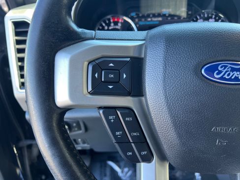 Used 2022 Ford F350 Lariat w/ Lariat Ultimate Package AWD/4WD image 15