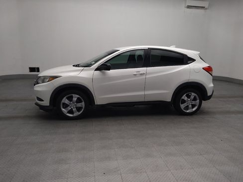 Used 2016 Honda HR-V LX image 2