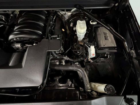 Used 2017 Chevrolet Tahoe LT w/ LT Signature Package image 39