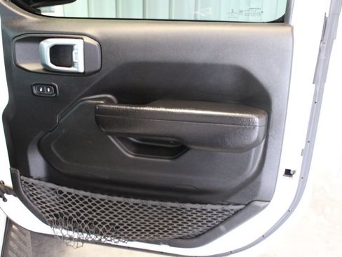 Used 2022 Jeep Wrangler Unlimited Sport w/ Sun And Sound Package AWD/4WD image 39