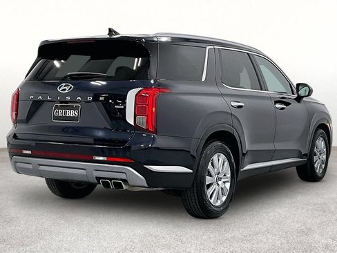Used 2024 Hyundai Palisade SEL AWD/4WD image 2