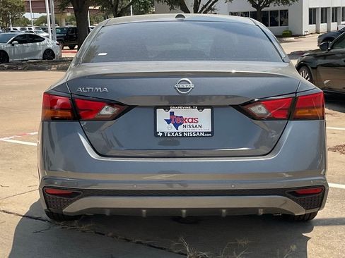 New 2026 Nissan Altima 2.5 SV FWD image 5