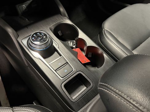 Used 2025 Ford Escape Platinum image 14