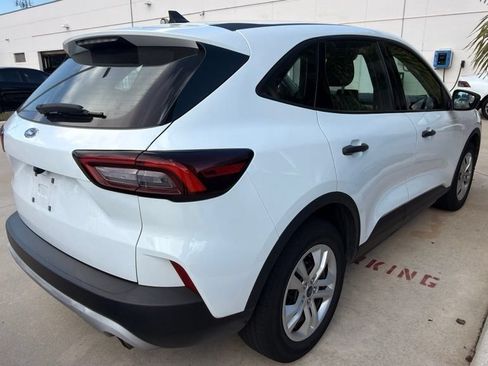 Used 2023 Ford Escape FWD image 10
