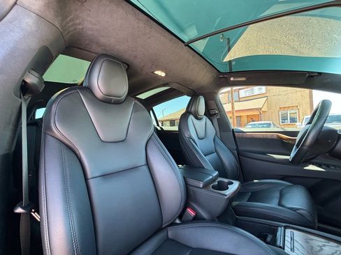 Used 2020 Tesla Model X Long Range image 22