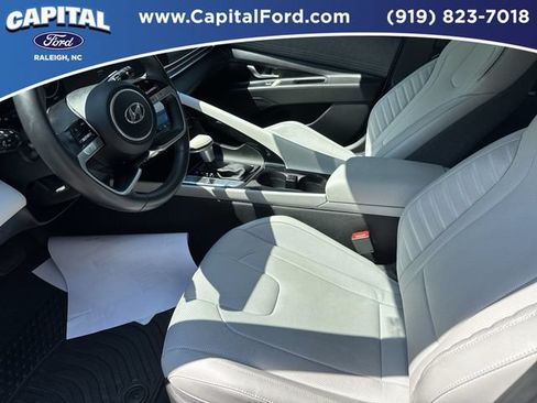 Used 2023 Hyundai Elantra Limited w/ Cargo Package FWD image 19