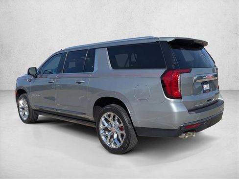Used 2024 GMC Yukon XL Denali Ultimate image 8