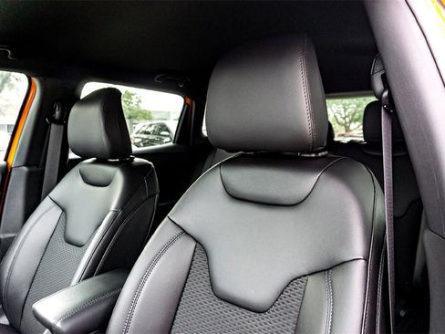 New 2026 Jeep Compass Latitude image 9