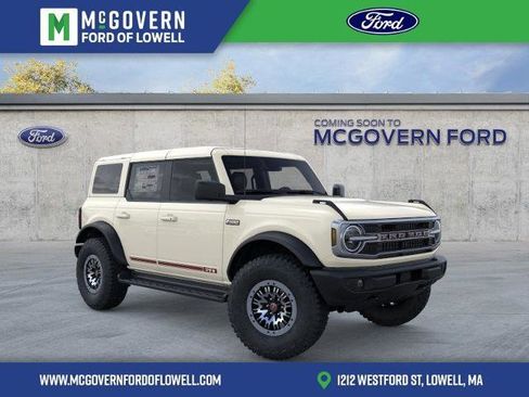 New 2026 Ford Bronco Outer Banks AWD/4WD image 1