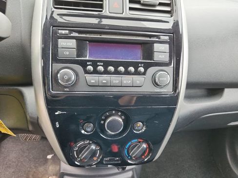 Used 2015 Nissan Versa Note SV FWD image 12