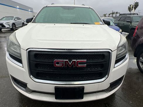 Used 2014 GMC Acadia SLE image 6