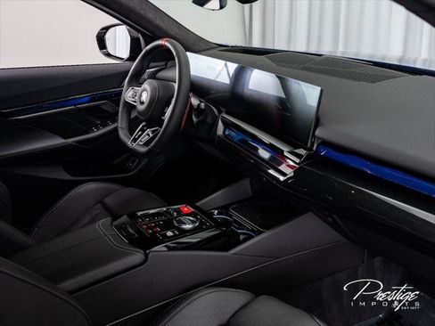 Used 2025 BMW M5 w/ Executive Package AWD/4WD image 41