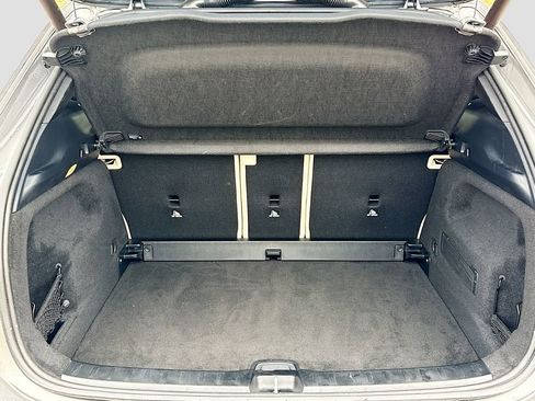 Used 2021 Mercedes-Benz GLA 250 w/ Premium Package image 11