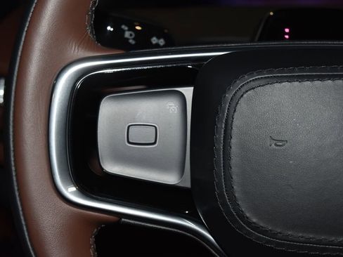 Used 2025 Lincoln Navigator L Reserve AWD/4WD image 7