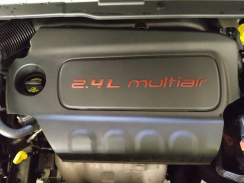 Used 2021 Jeep Compass Latitude image 30