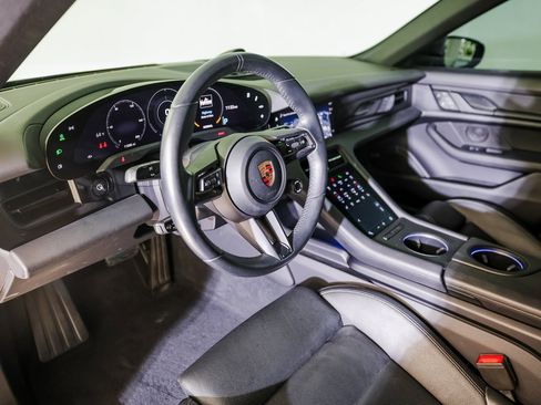 Certified 2023 Porsche Taycan 4S image 4