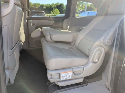 Used 2015 Honda Odyssey EX-L image 10