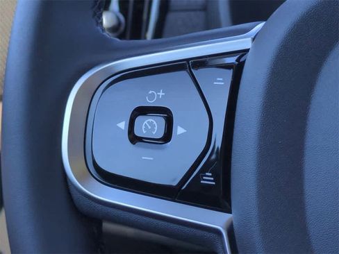 New 2026 Volvo XC90 B6 Plus image 23