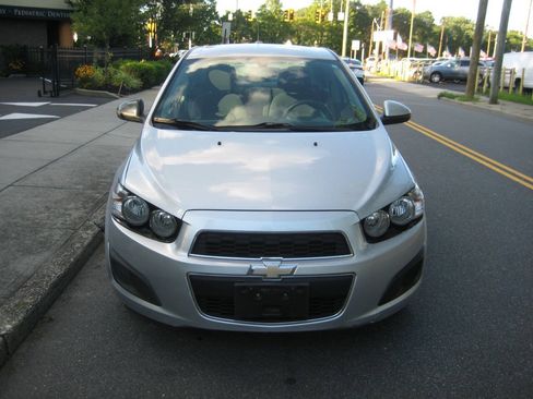 Used 2016 Chevrolet Sonic LT FWD image 6