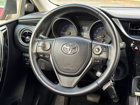 Certified 2018 Toyota Corolla iM image 24