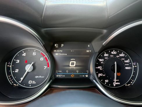 Used 2019 Alfa Romeo Stelvio Ti AWD/4WD image 15
