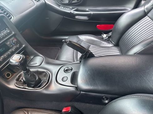 Used 1999 Chevrolet Corvette Convertible image 17