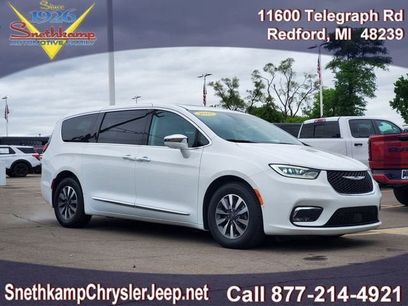 Used 2022 Chrysler Pacifica Limited