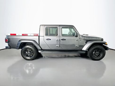 Used 2025 Jeep Gladiator Sport AWD/4WD image 8